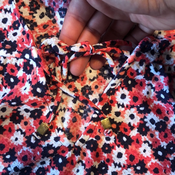 NWT Michael Kors sleeveless blouse - Picture 3 of 4